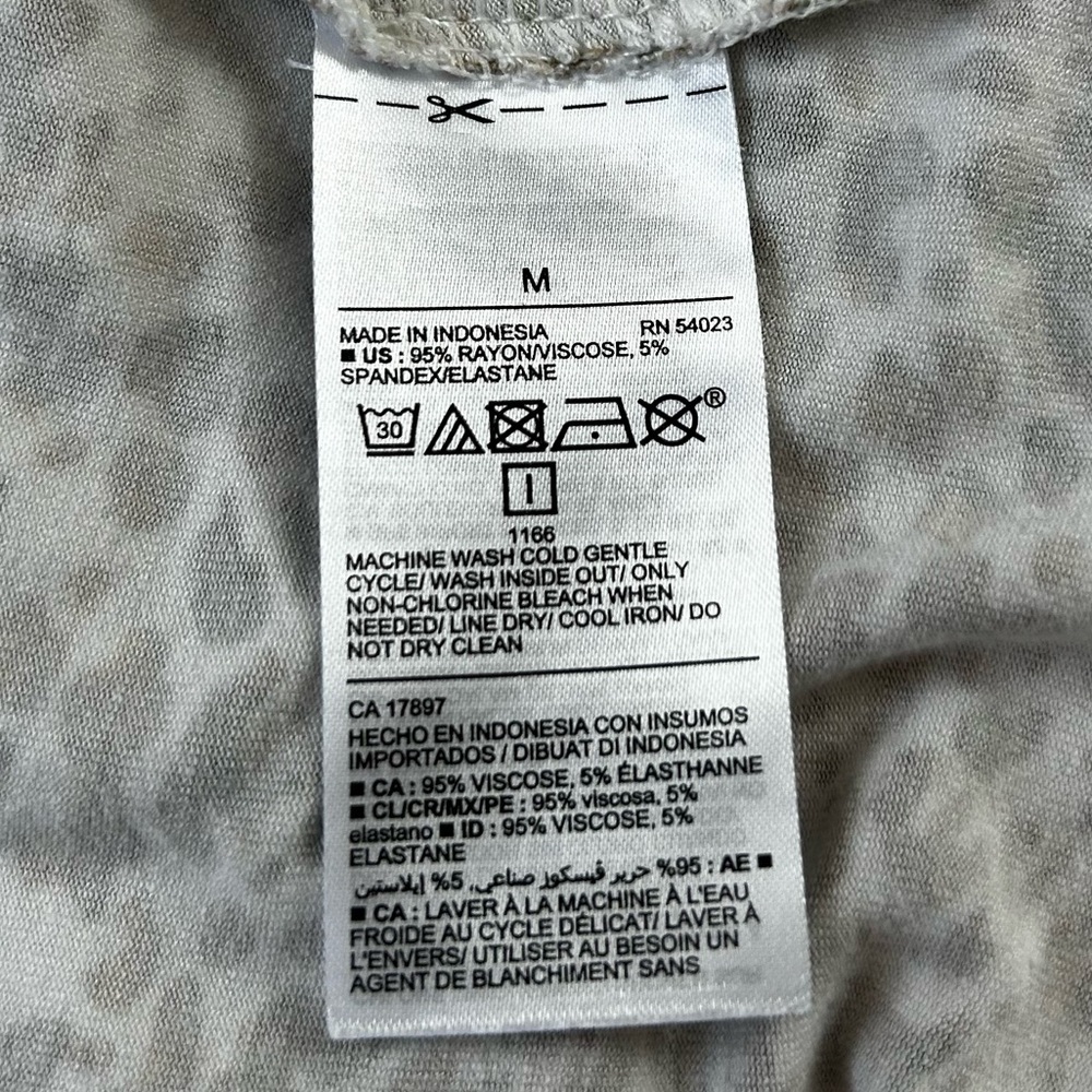 Old Navy Printed Sleeveless Dress - Picture 11 of 11